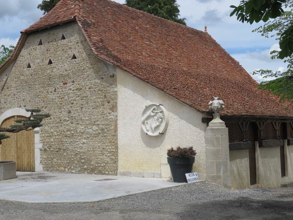 Taille de pierre / Ornementation / Bas reliefs